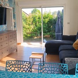 Maison 100m2 Au Cœur de Dosches, ξενοδοχείο σε Dosches