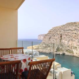 Gozo Coastal Escape Apartment Sea Views in Xlendi – hotel w mieście Xlendi