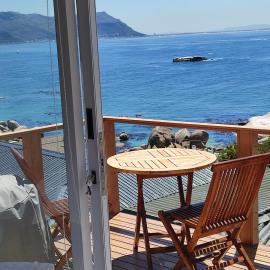 Penguins View Guesthouse, hotel din Simonʼs Town