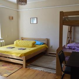 Eco-Center Stina، فندق في Stina