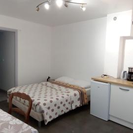 La Gabare 1, hotell i Thiers