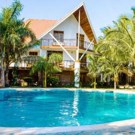 Seaesta At Savannah 2br, hotel sa Ukunda
