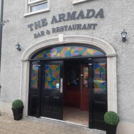 The Armada Bar And Restaurant, ξενοδοχείο σε Armoy