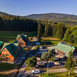 Osada Chybotek, Hotel in Preseka
