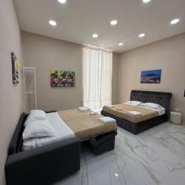 Valentino caracciolo 105, hotel in Naples