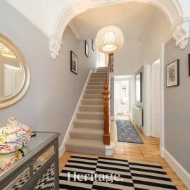 Sunnybrae House, Family Getaway with Hot tub, Stonehaven