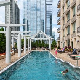 The Bernardin Gold Coast Luxury Apartments Near Magnificent Mile, hotel in Chicago