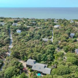 Stylistic Home and Easy Walk to the Beach, hotel a Truro