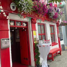 The Shebeen Apartment2, hotel di Ballina