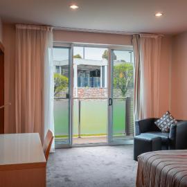 Lynbrook Hotel, hotel u gradu Hampton Park