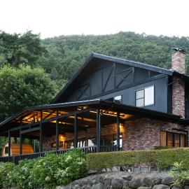 Kawaguchiko Country Cottage Ban, готель у місті Фудзі-Каваґутіко