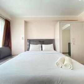 Simply Bright Studio Room at Gateway Pasteur Apartment By Travelio