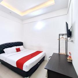RedDoorz near Stasiun Kediri, hotel a Kediri