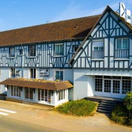 Logis hôtel Restaurant Le Faisan Dore, hotel sa Fontenai-sur-Orne