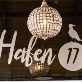 Hafen 17 Hotel Küche Bar, хотел в Кел ам Рейн