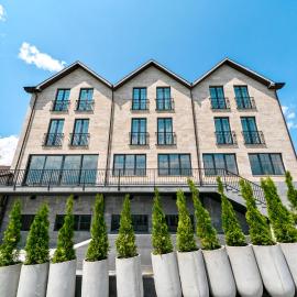 Stonehenge Hotel & Restaurant, khách sạn ở Tsaghkadzor