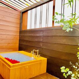 南熱海長浜公園近くバーベキュー可能露天風呂付ゲストハウス, hotel in Kami-taga