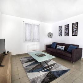 PICH Grande maison centre-ville – hotel w mieście Thouars