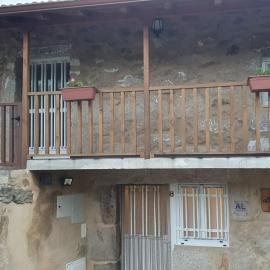 Cantinho de Tourêm، فندق في Tourém