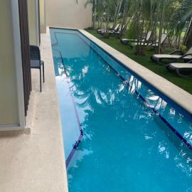 Cacao Suites -semi private Pool and Golf Course Coronado Luxury Club and Suites, viešbutis mieste Čamė