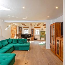 Viesnīca Luxuriöse Sandstein Villa - 320 qm - 7 Räume Drēzdenē