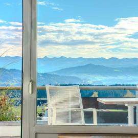 Ferienwohnung BergWolke mit Pool, Sauna & Bergblick