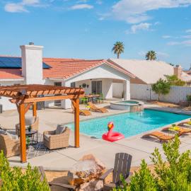 Desert Oasis-Large Pool & Spa, Firepit, Gameroom, Hammocks