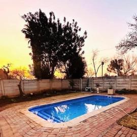 Kelello House House, hotel in Welkom