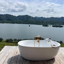 petruntee resort, hotel in Sangkhla Buri