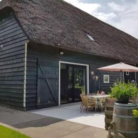 Huis in de polder, hotel in Kamperland