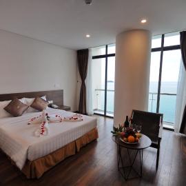 Lenid Ocean View Hotel, hotel u gradu Nja Čang