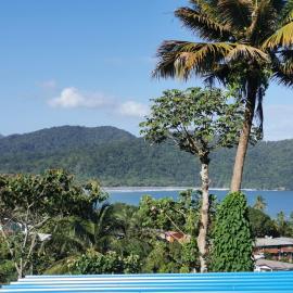 Karibik Ocean view Guesthouse Trinidad, hotel di Las Cuevas