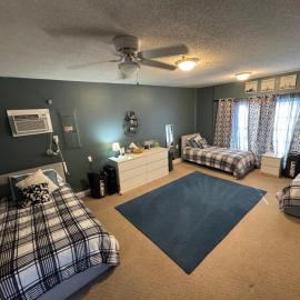 Hakuna Matata Hostel Shared Room, hotel in Charlotte