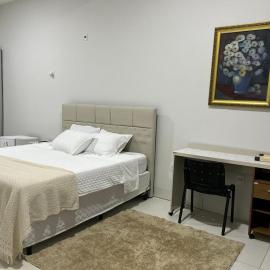 Madeira Lofts - Suite 03 Centro, hotel v destinaci Juína