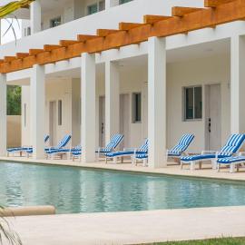 2 BD Suite with Balcony, Rooftop Pool, Hot Tub, Gym #207