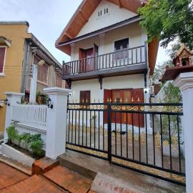 Villa Wat San, Hotel in Luang Prabang