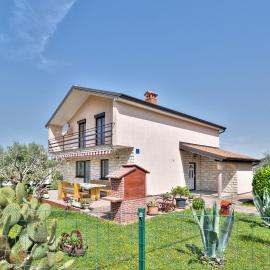 Ferienhaus Martinovic, hotel a Kaštel