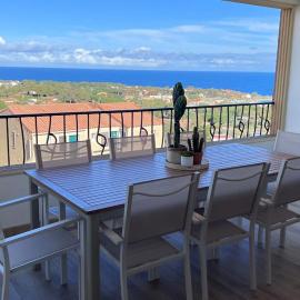 T4-80m2 superbe vue mer Sant Ambroggio, hotel in Lumio