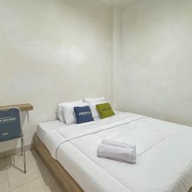 Urbanview Hotel Maharani Garut, hótel í Cireungit