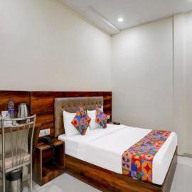 Golden Sands Hotel Near Mumbai Airport T2