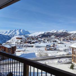 Alpe d'Huez Houses - Chez Marlène - PHOENIX3 - Coup de coeur ski aux pieds avec piscine, spa, et fitness, hotel in L'Alpe-d'Huez