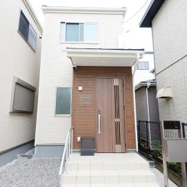 NYHotel 1 新宿2階建て4室1バスルーム1シャワー2トイレ, hotel in Tokyo