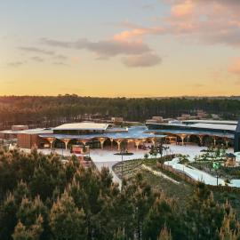 Center Parcs Les Landes de Gascogne, hotel u gradu Beauziac
