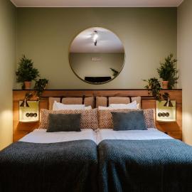 Haga Slott, khách sạn ở Enköping