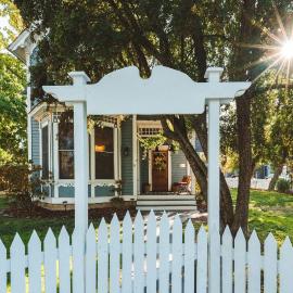 The Matriarch Heritage House- Downtown Ashland