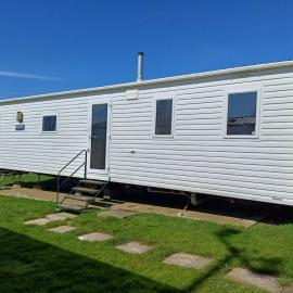 3 Bedroom Caravan - Sleeps 8 Parking Pets Beach
