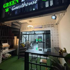 Green Dreams Guesthouse, Hotel in Ban Lo Long