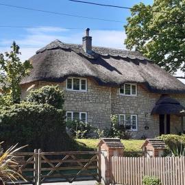 Kings Cottage - Heart of the Deverills - EV Point