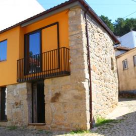 Casa Tia Etelvina, hotel i Castro Daire