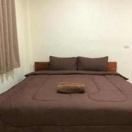 บ้านศรีสุธรรม 2 Baansrisuthum 2, hotel in Suratthani